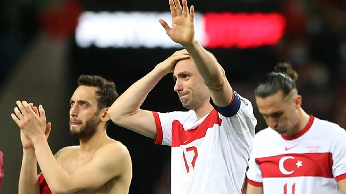 Бурак Їлмаз не стримав сліз після вильоту від Португалії / Getty Images