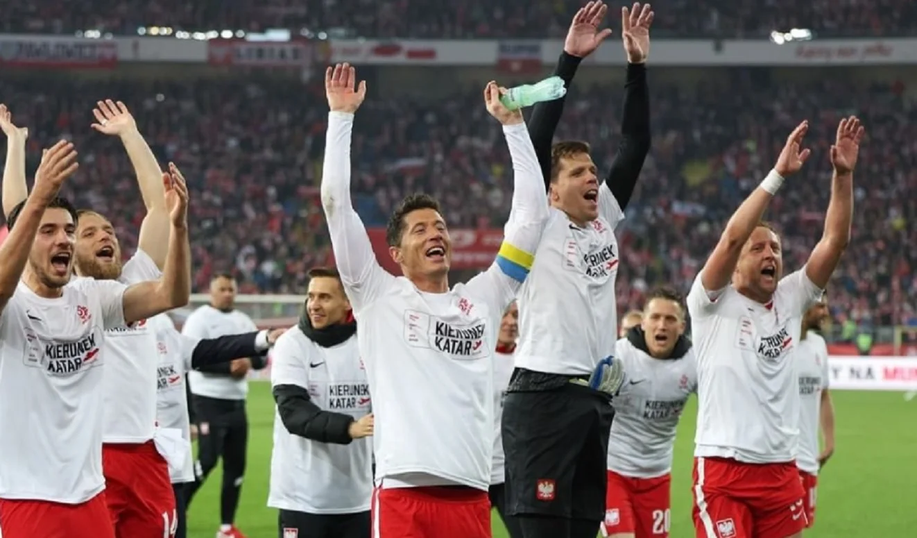 Сборная Польши торжествует / АР