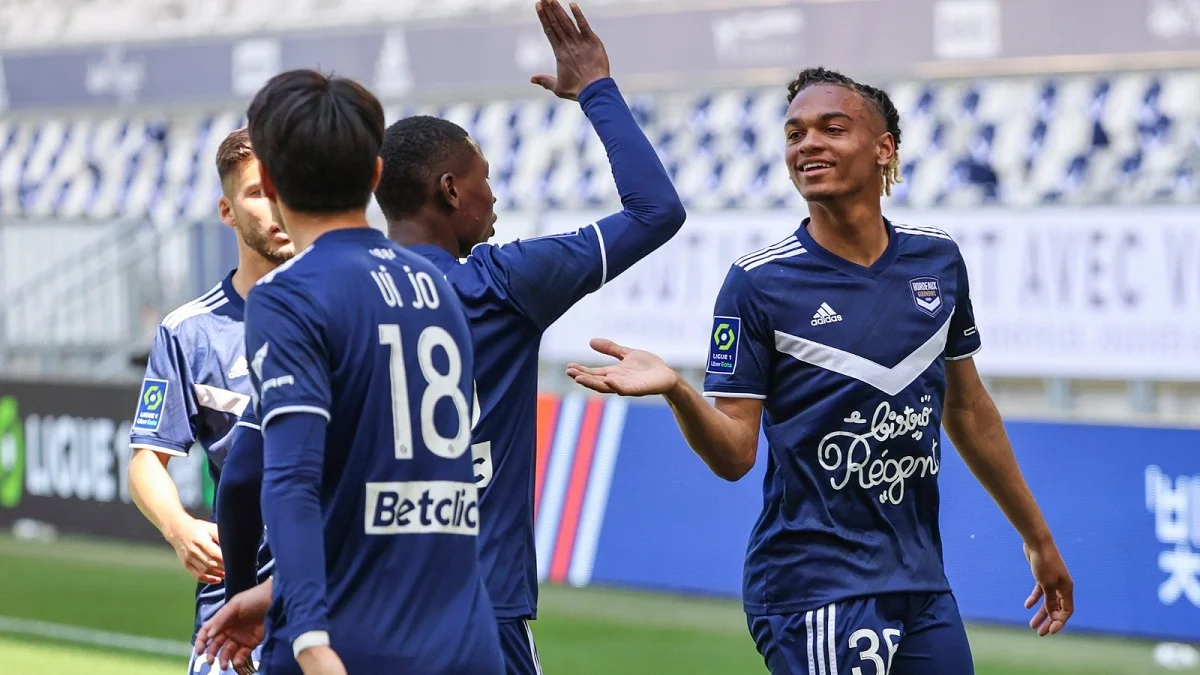 Футболисты Бордо / Twitter жирондинцев