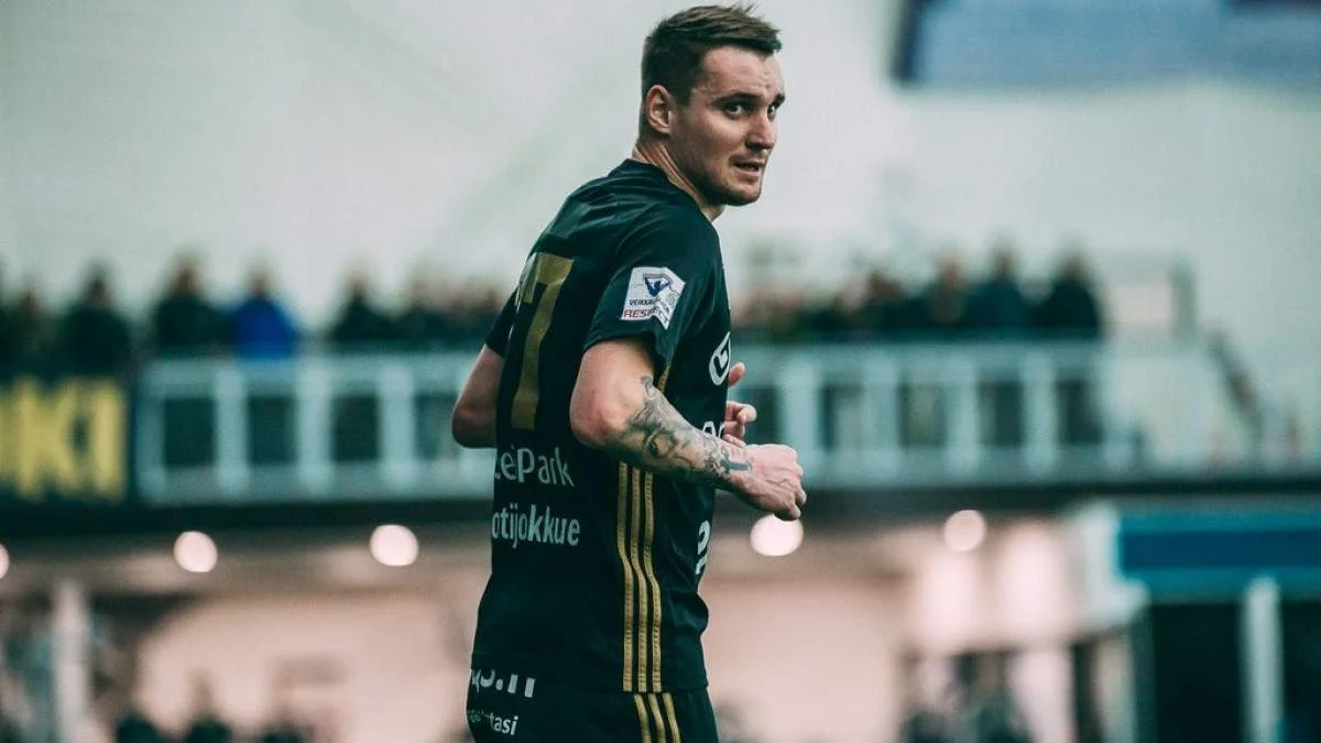 Денис Олійник / Фото ФК Сейнайокі