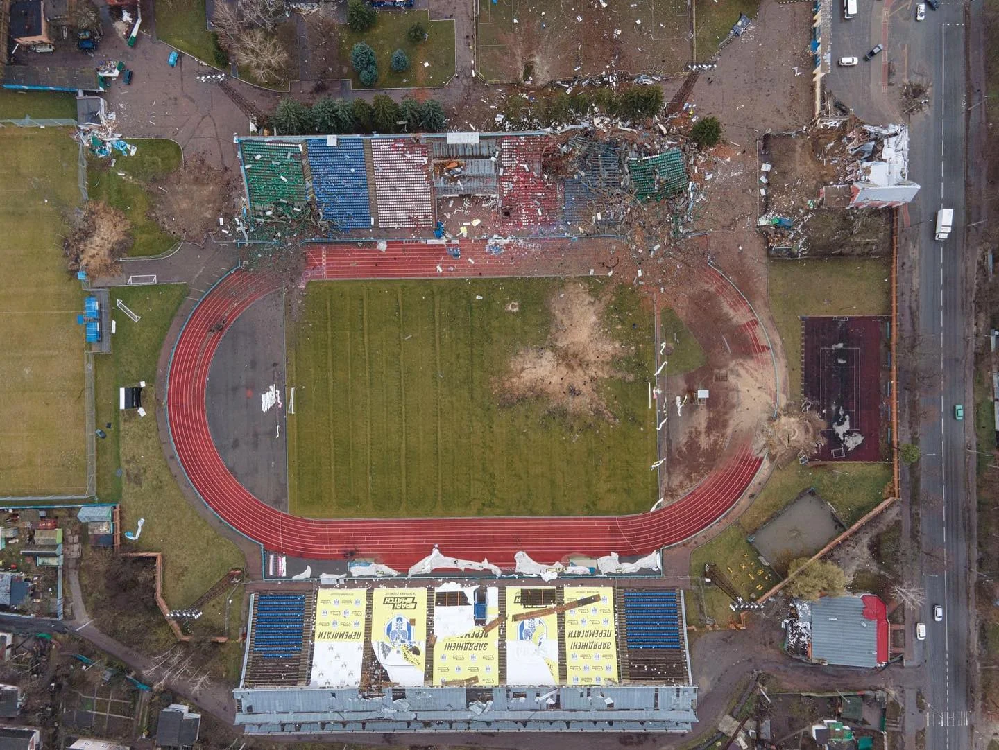 Слава Україні! Перемога і правда за нами – злочинна Росія відповість не тільки за зруйнований стадіон Десни