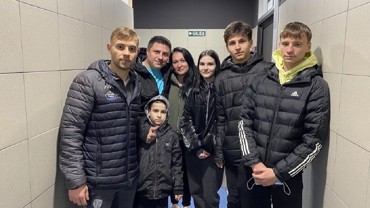 Владислав Островский (второй справа) / Сайт Луго