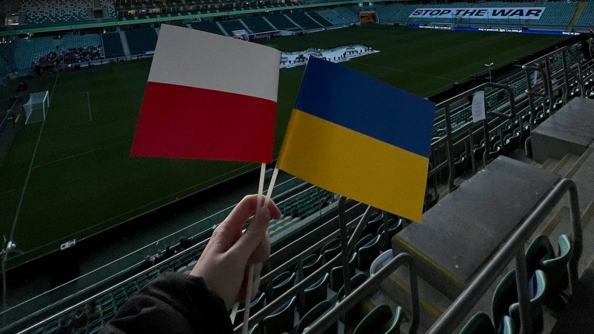 Легія – Динамо: поляки красиво підтримали Україну