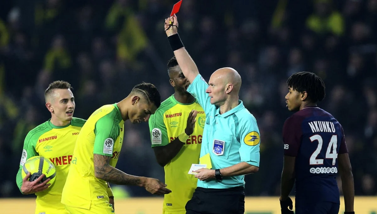 Арбитр ФИФА засчитывал красивые голы / Getty Images