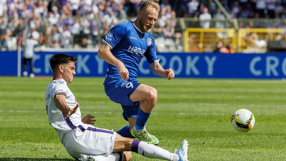 Роман Безус в финале Кубка Бельгии / Getty Images