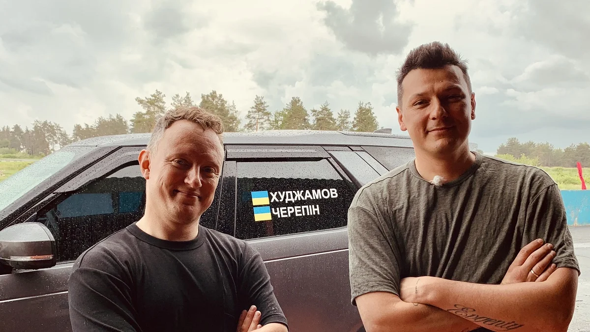 Рустам Худжамов (справа) / Сайт каналов Футбол