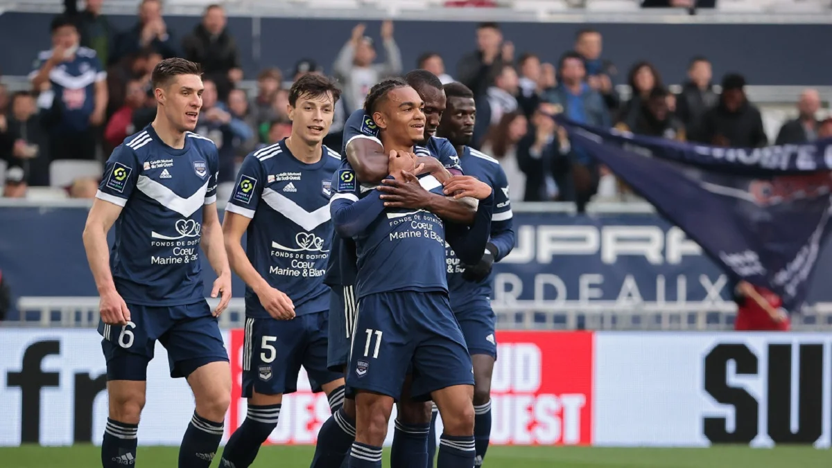 Данило Игнатенко (крайний слева) / Twitter Бордо