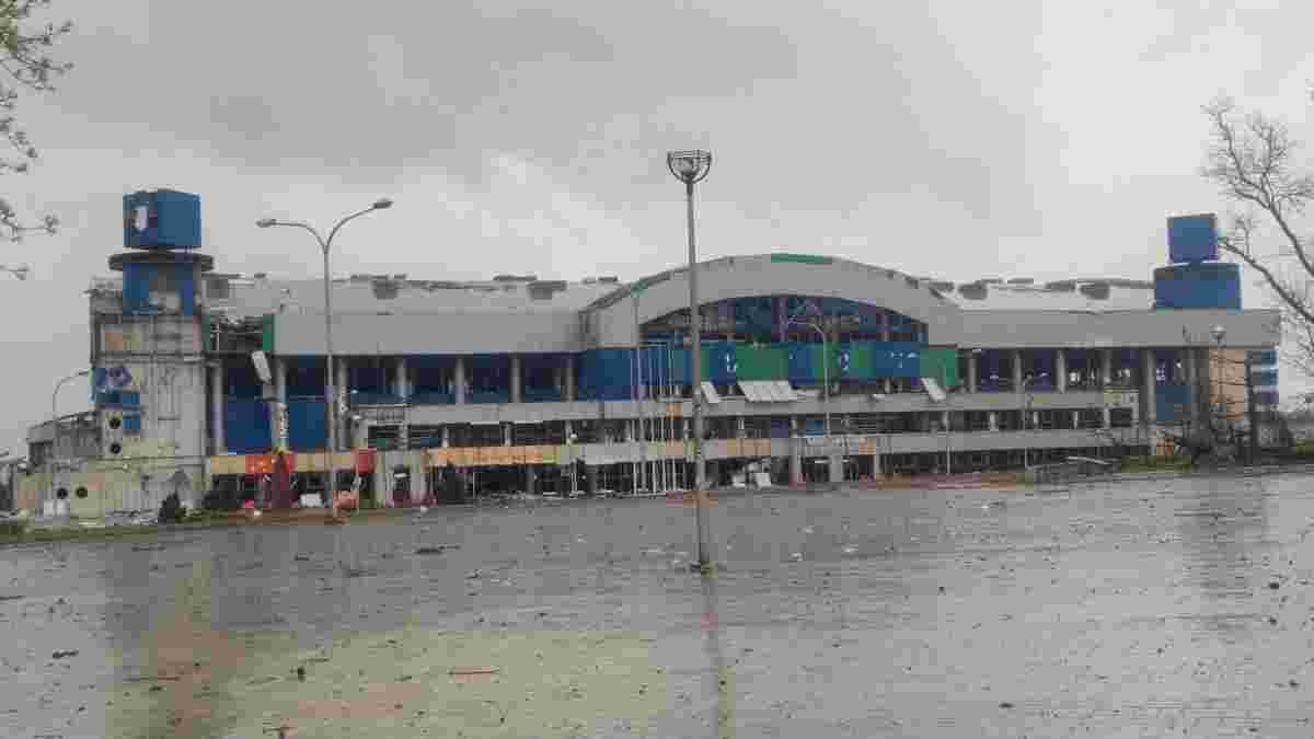 "Горите в аду, "освободители": вице-президент Мариуполя показал фото разрушенного стадиона
