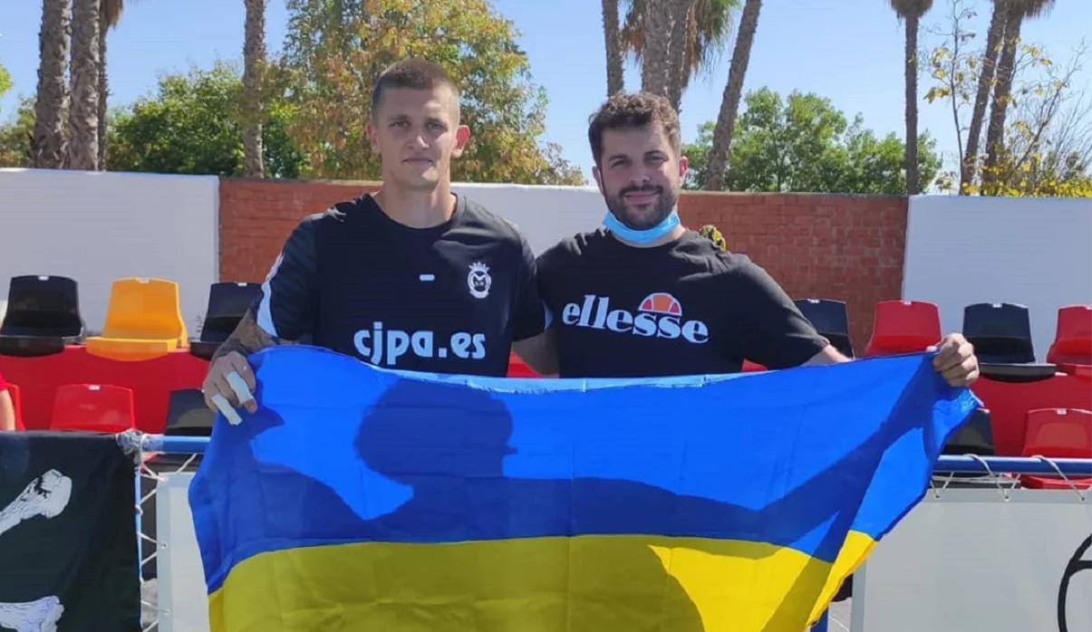 Микита Федотов (ліворуч) / Instagram