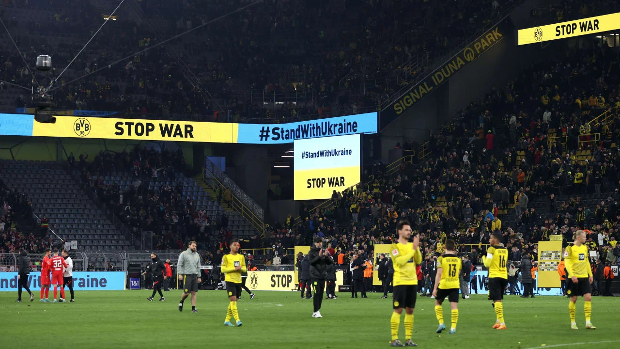 Борусія підтримує Україну / Getty Images