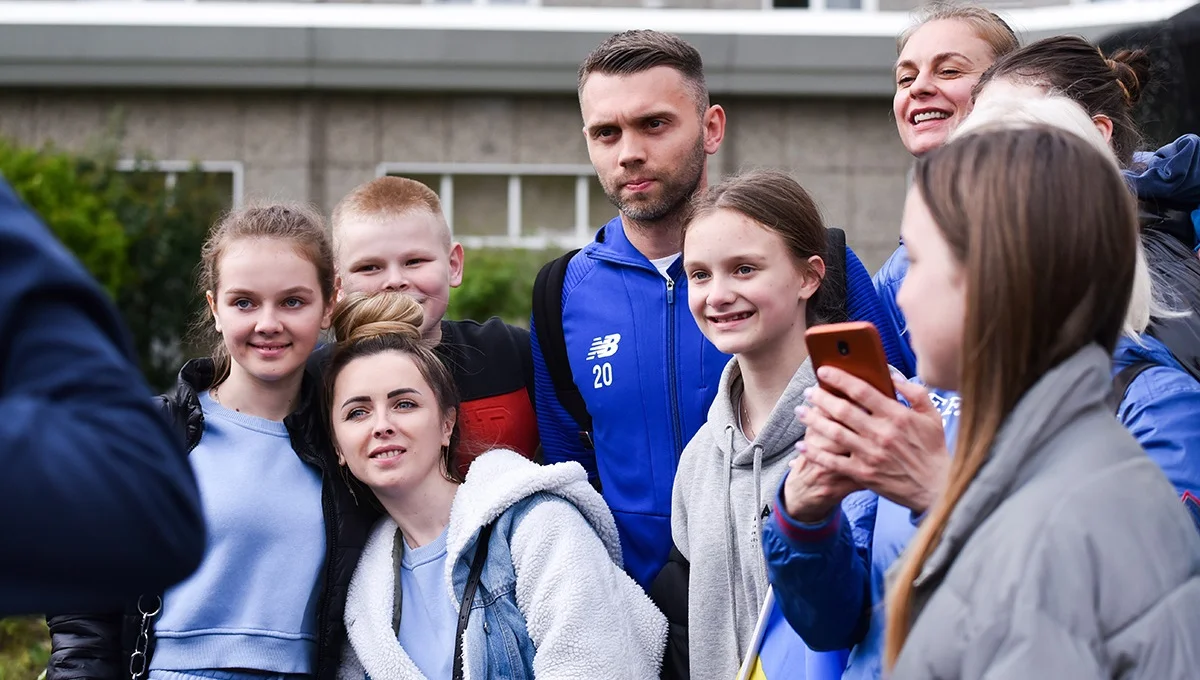 Олександр Караваєв (в центрі) / ФК Динамо Київ