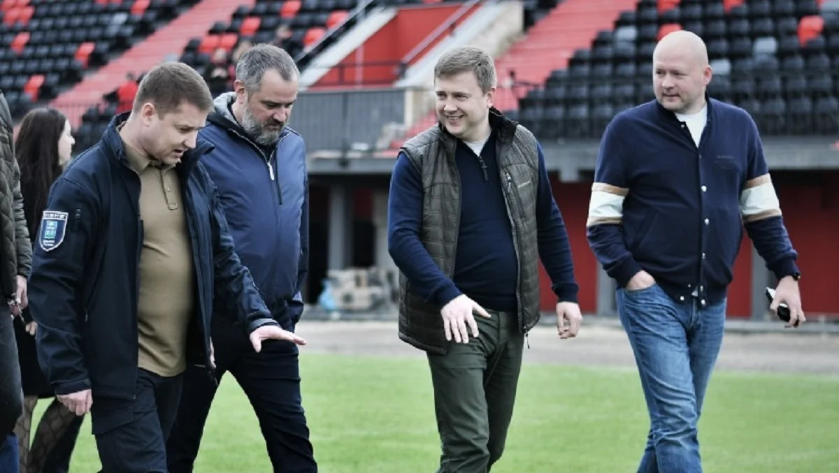 Иван Надеин (крайний справа) / Сайт Вереса