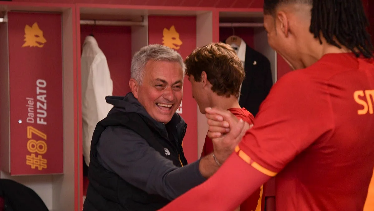 Жозе Моуринью / Twitter Ромы