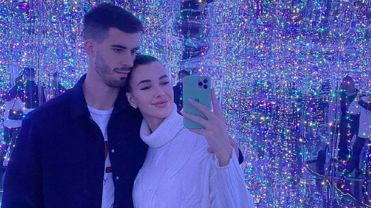 Ігор Харатін з дружиною Крістіною / фото із соцмереж