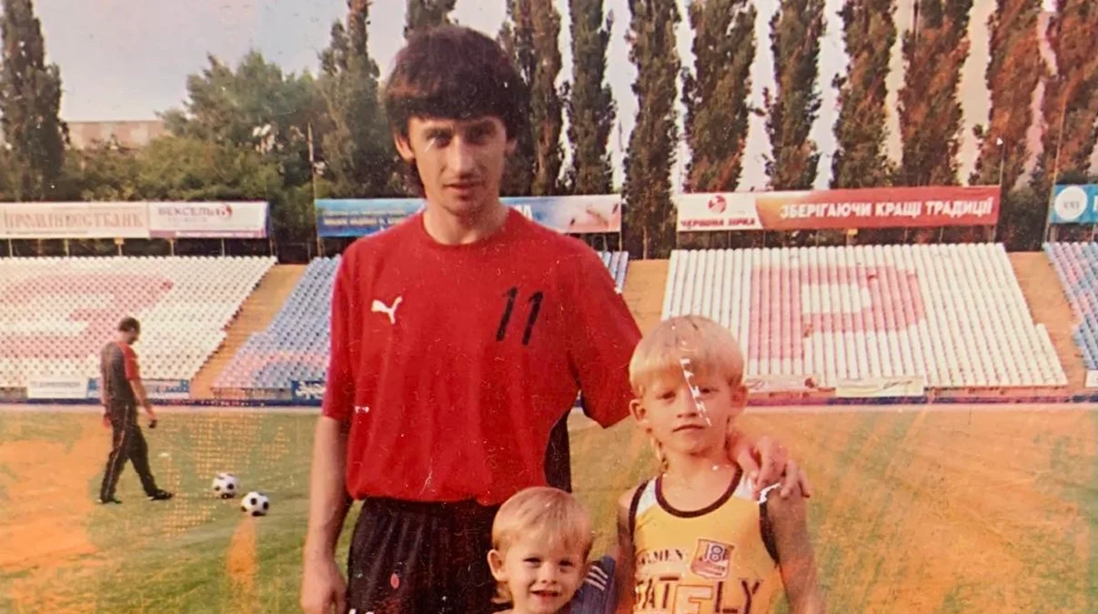 Мирослав Бундаш із синами / Фото з домашнього архіву