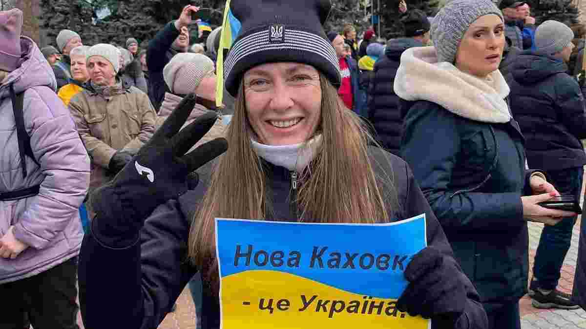 Українську арбітриню в окупованій Новій Каховці примусово доправили до відділення поліції