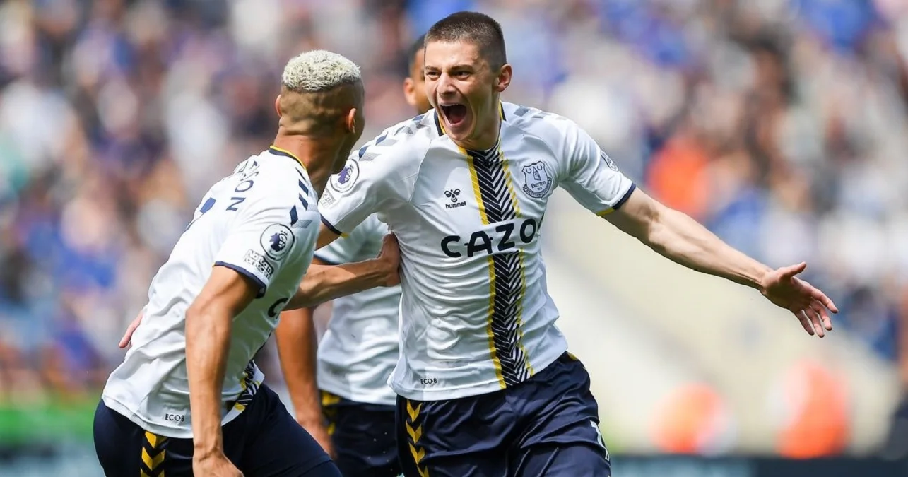 Віталій Миколенко / Евертон