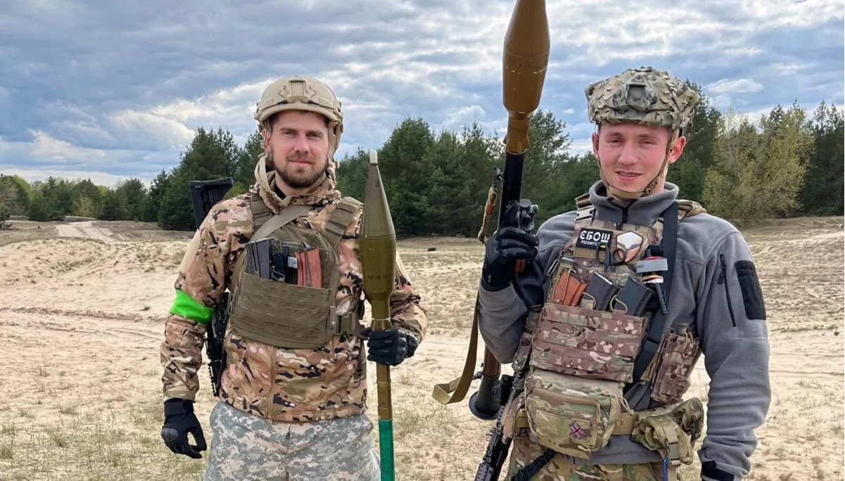 Володимир Сениця (ліворуч) / Facebook