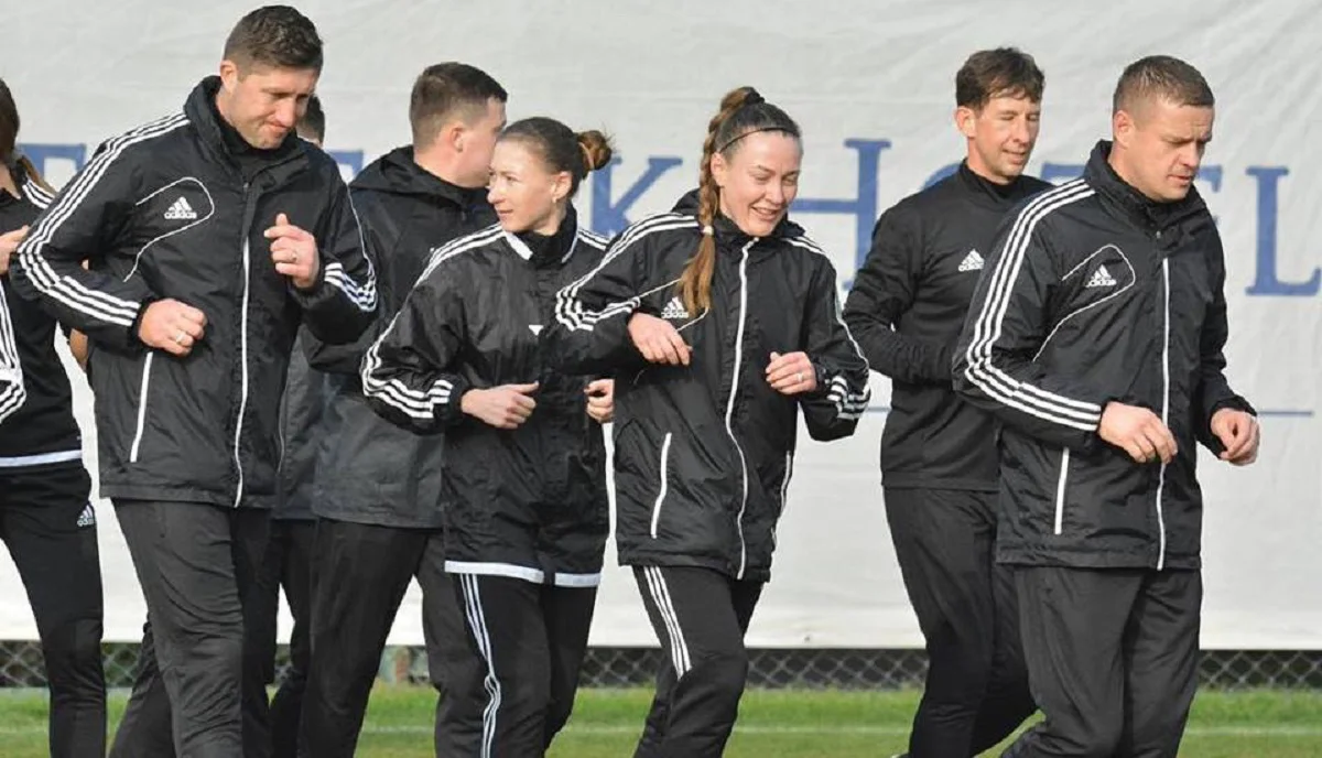 Ирина Петрова (в центре) / УАФ