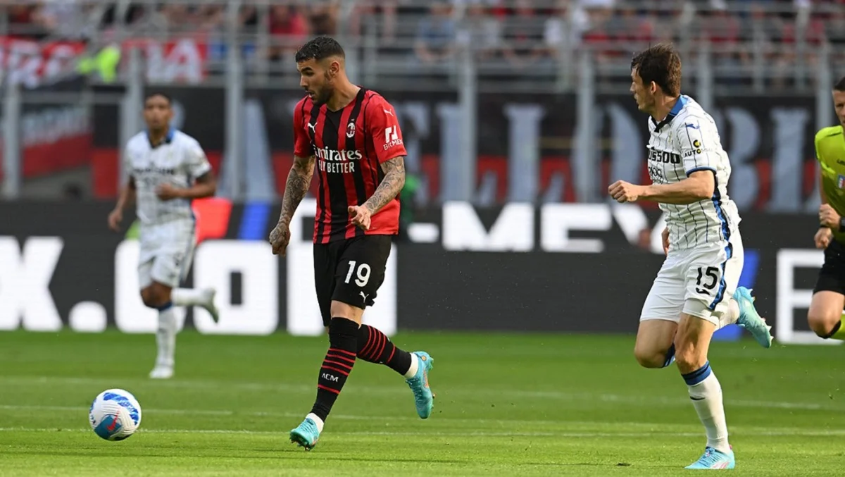 Протистояння Мілана й Аталанти / Twitter "россонері"