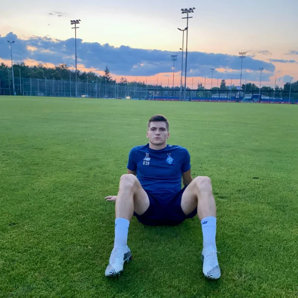 велетень велетень