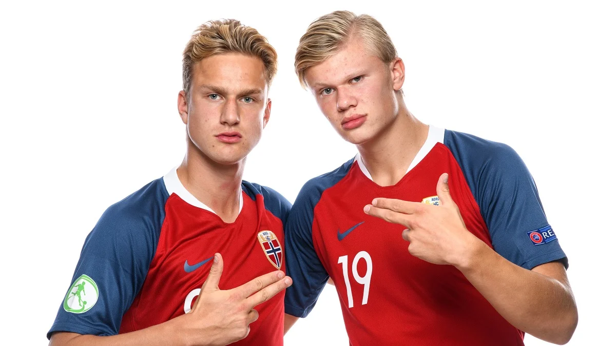 Эрик Ботхейм и Эрлинг Холанд / Getty Images