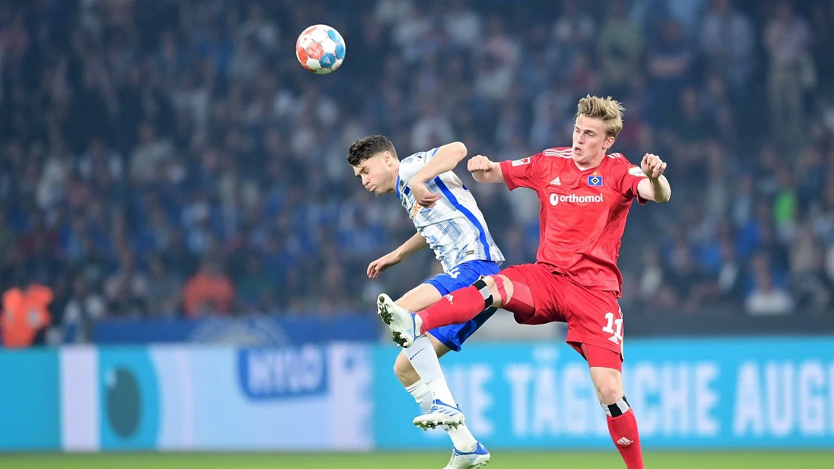 Противостояние команд из Берлина и Гамбурга / Twitter