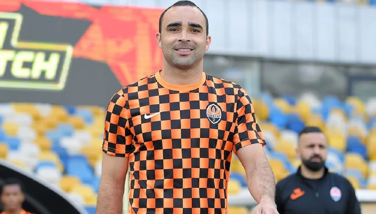 Исмаили / ФК Шахтер