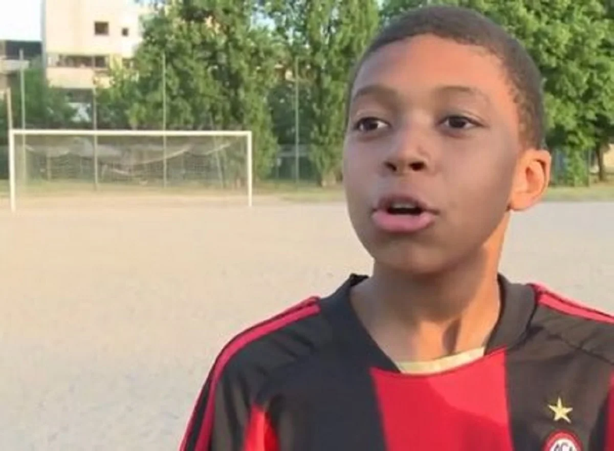 Мбаппе у футболці Мілана