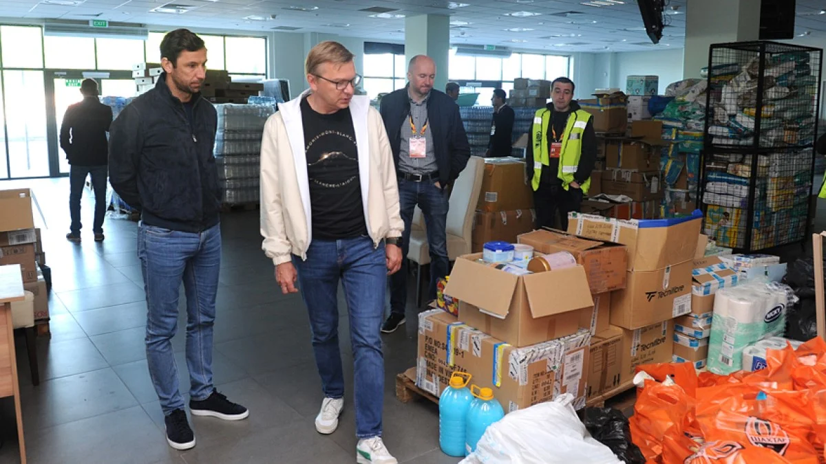 Сергей Палкин и Дарио Срна / фото: ФК Шахтер