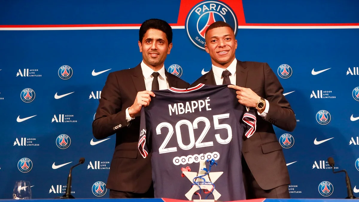 Мбаппе и Аль-Хелаифи / Getty images