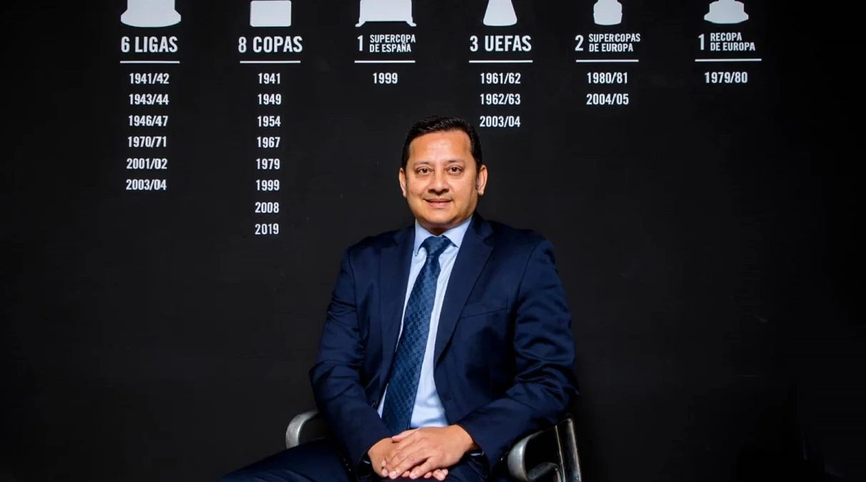 Аніл Мурті / ФК Валенсія