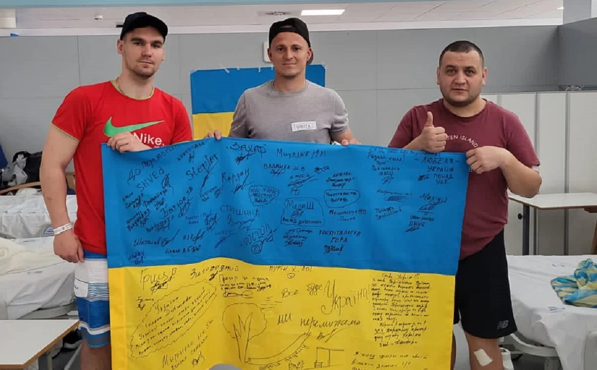 Роман Зозуля с защитниками / Фото из соцсетей