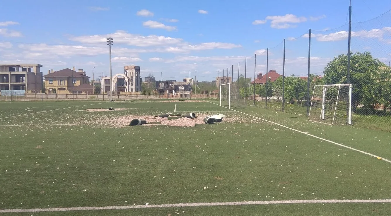 Поврежденное поле Мариуполя / Фото из соцсетей