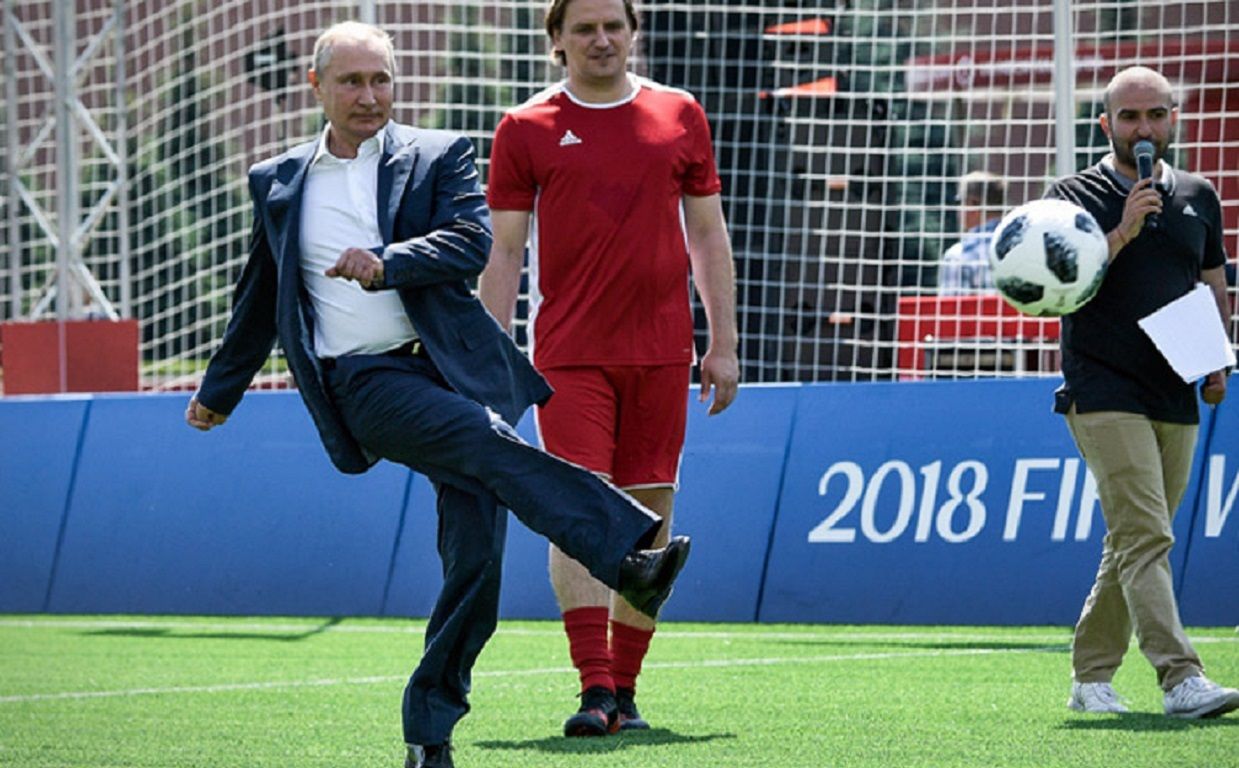 Путин пнул Россию в бездну / Фото из открытых источников
