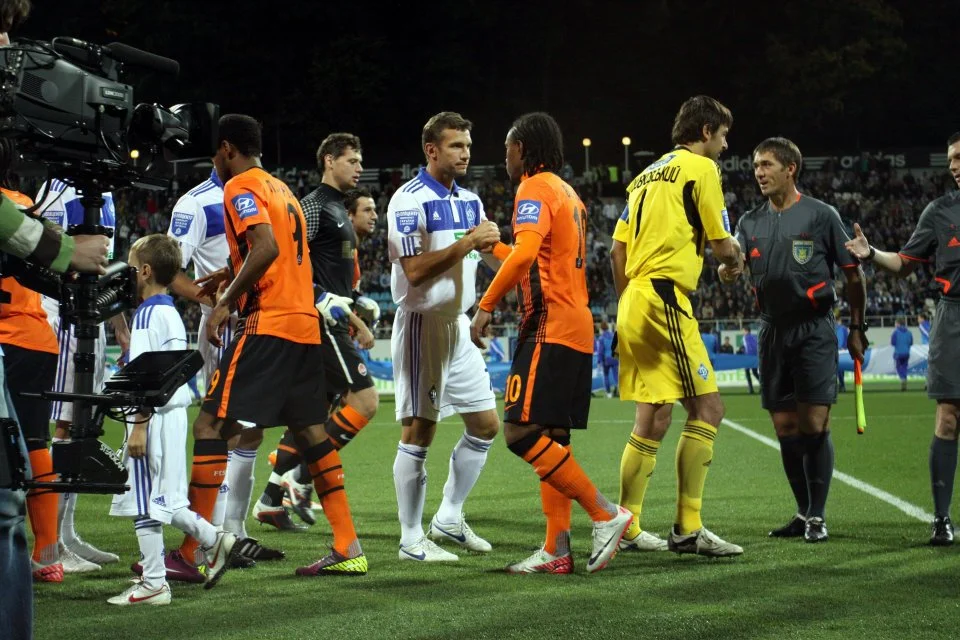 динамо шахтар