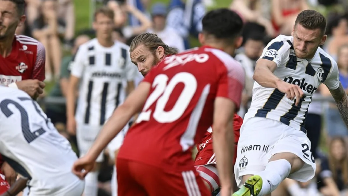 Богдан Вьюнник (крайний справа) / Keystone