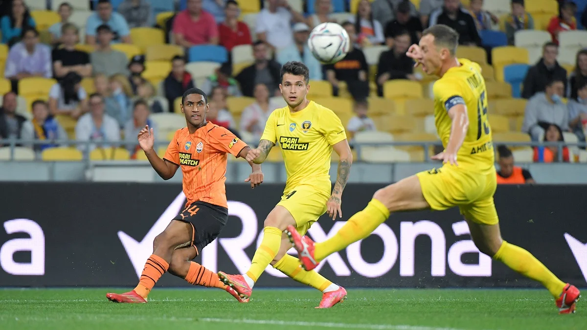 Противостояние Шахтера и СК Днепр-1 / Сайт "горняков"