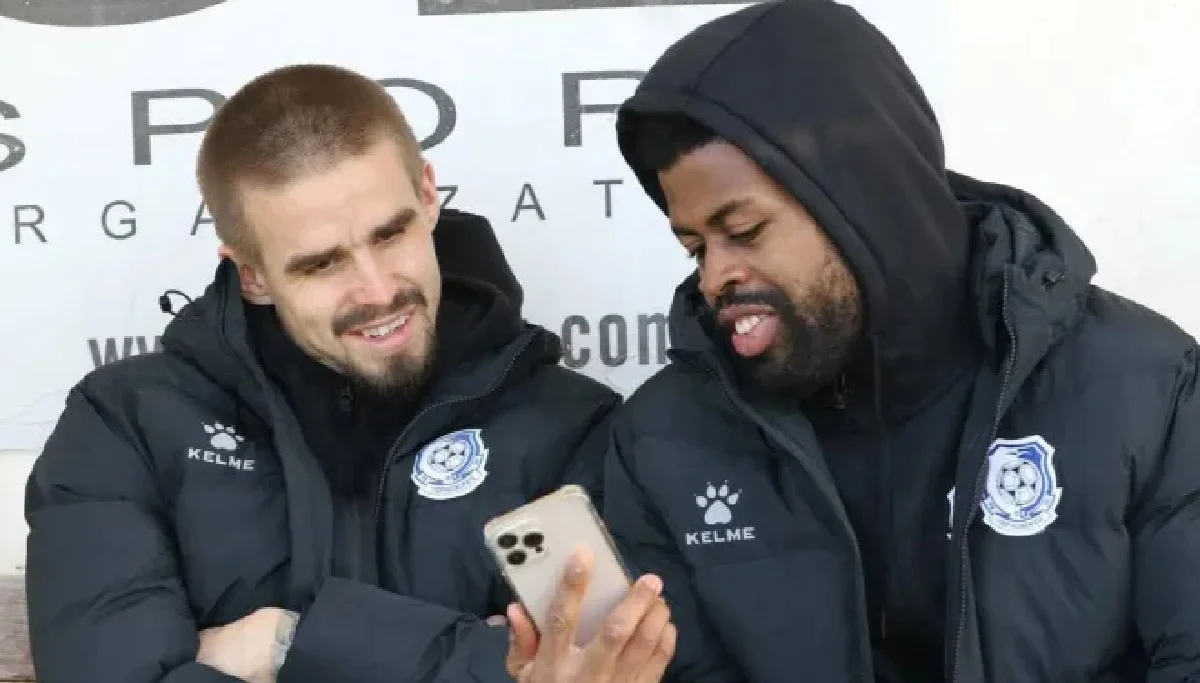 Манджрекар Джеймс (справа) / ФК Черноморец