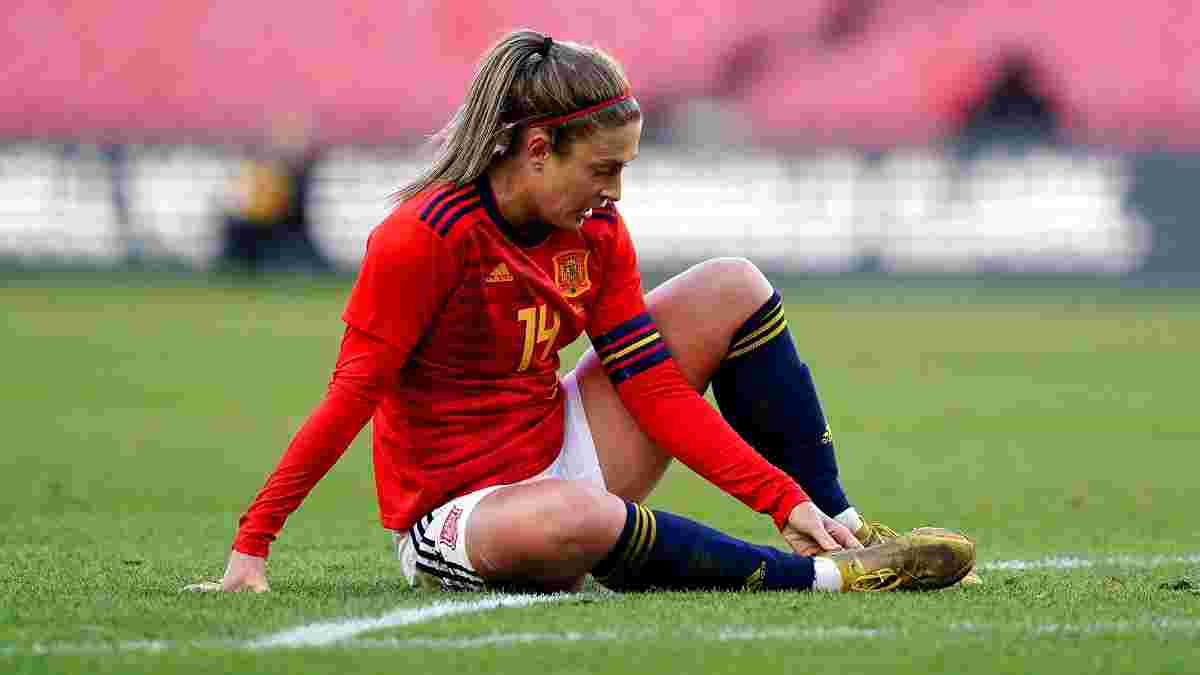 Найкраща футболістка світу за день до старту Євро-2022 отримала травму, через яку пропустить турнір
