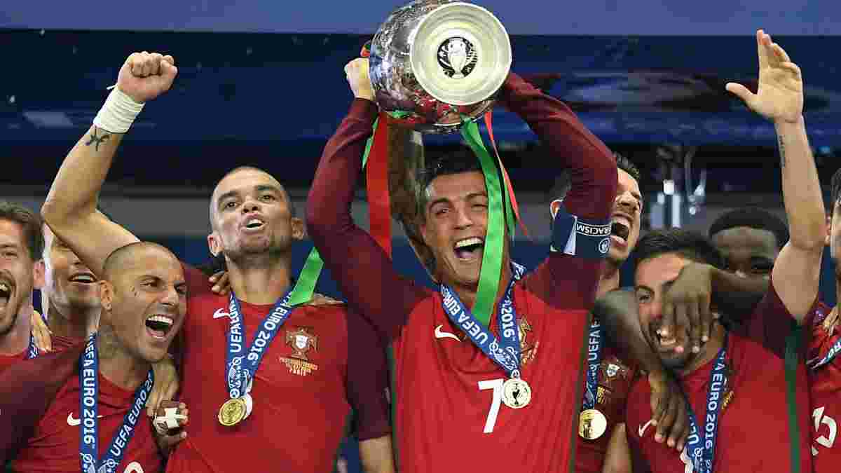 7 років тому Португалія вперше виграла Євро, а Роналду став "тренером" – ретро дня