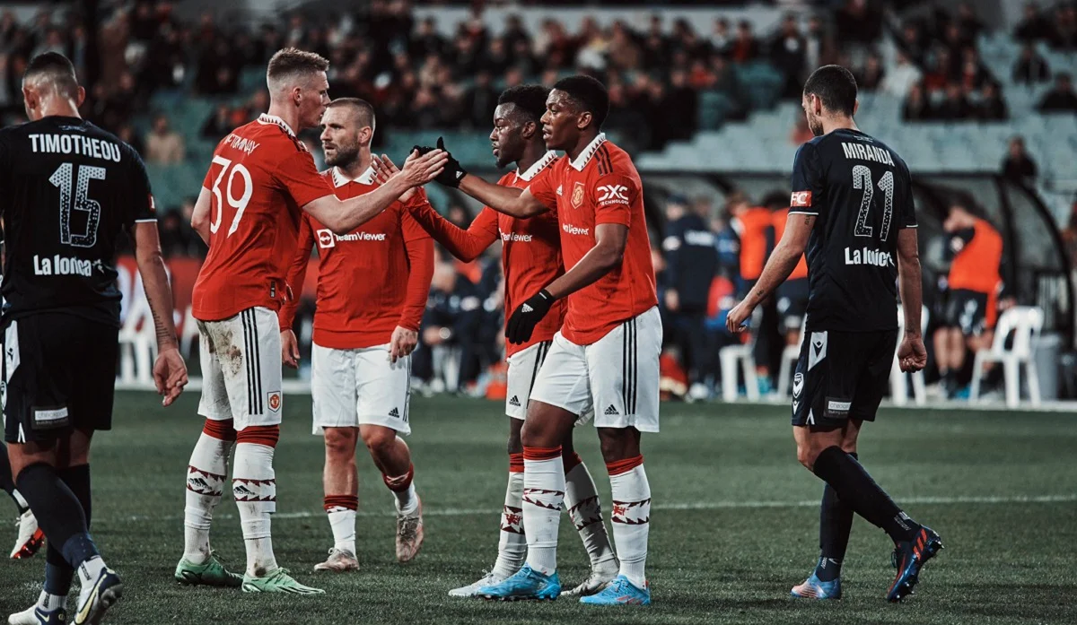 МЮ обыграл Мельбурн Виктори / Манчестер Юнайтед