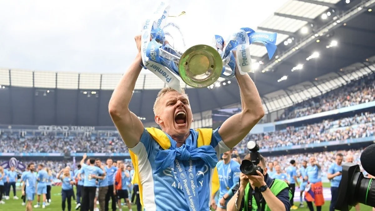 Олександр Зінченко святкує перемогу в АПЛ / Getty Images