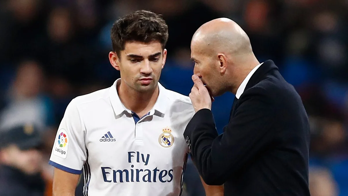 Зидан будет помогать Зозуле забивать в Испании / Getty Images