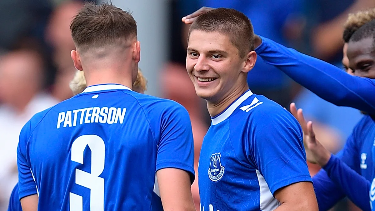 Миколенко сьогодні на коні / Everton FC