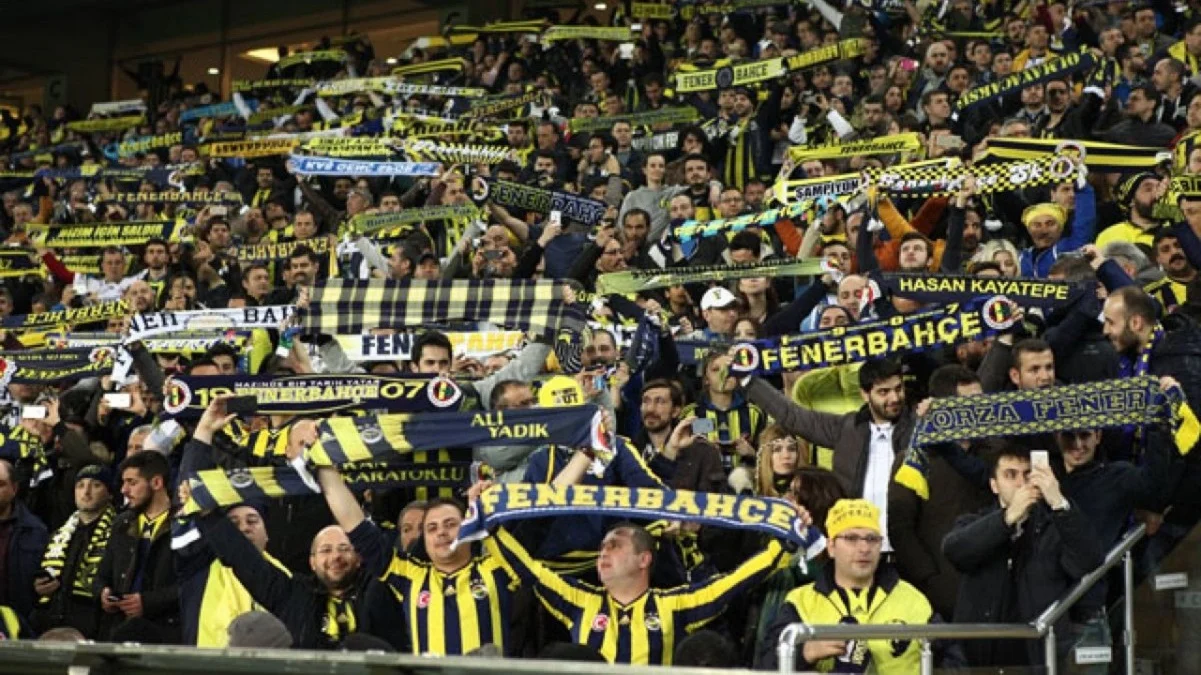Фанаты Фенербахче / ФК Фенербахче