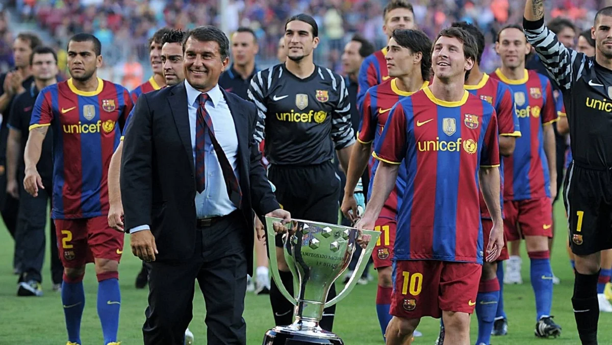 Ліонель Мессі та Жоан Лапорта / Getty Images