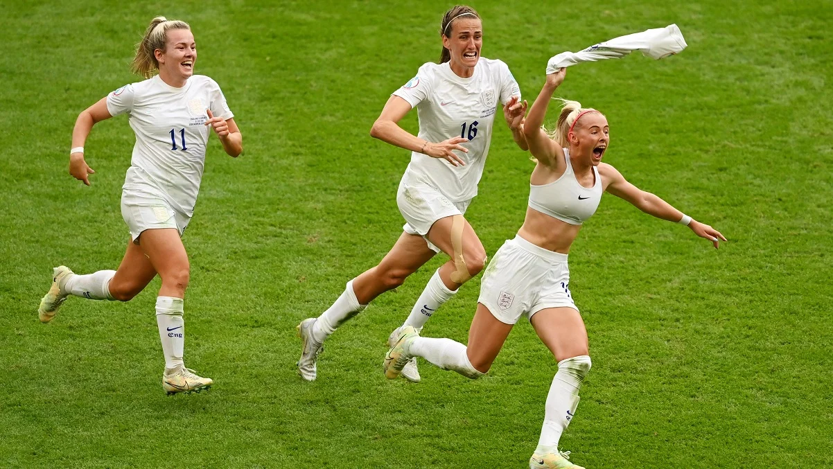 Хлоя Келли принесла победу Англии