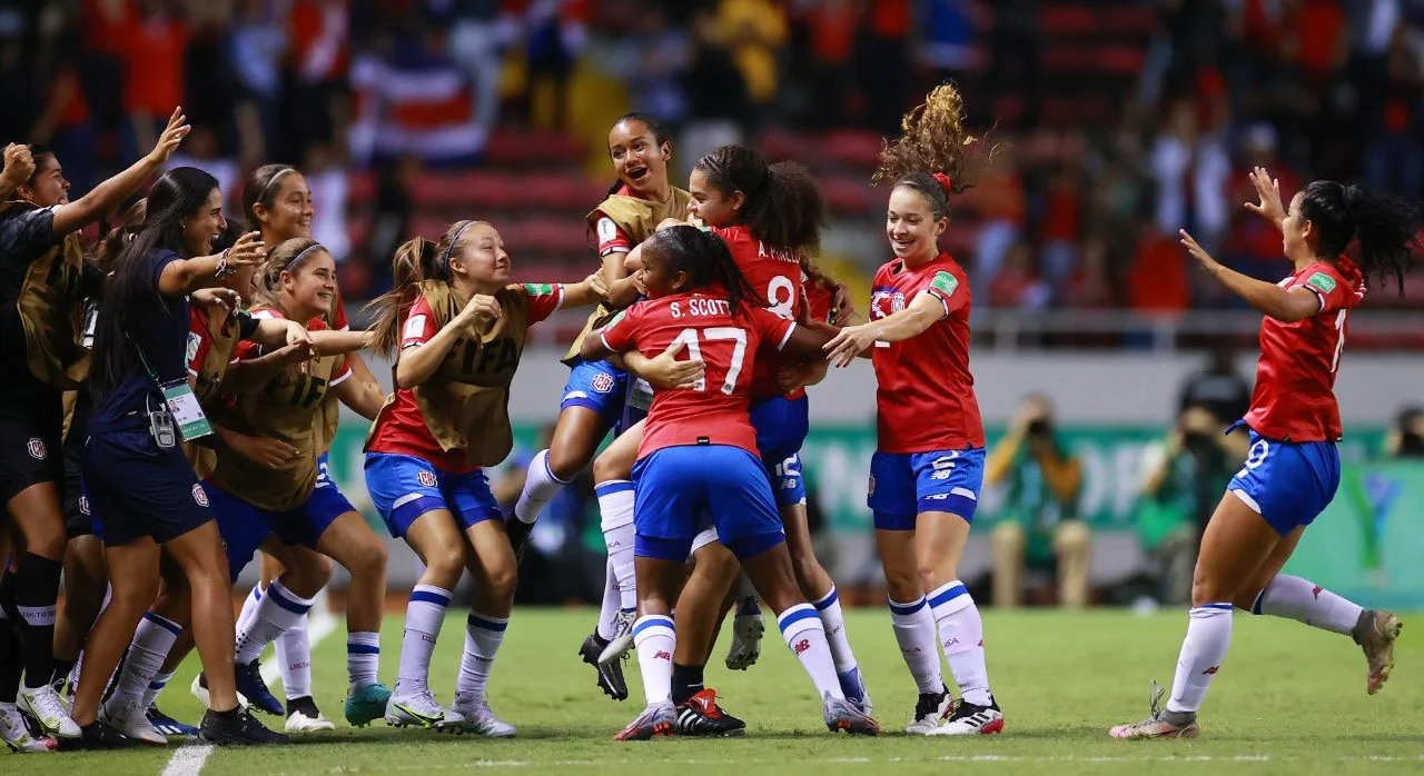 Радість футболісток Коста-Ріки / Getty Images