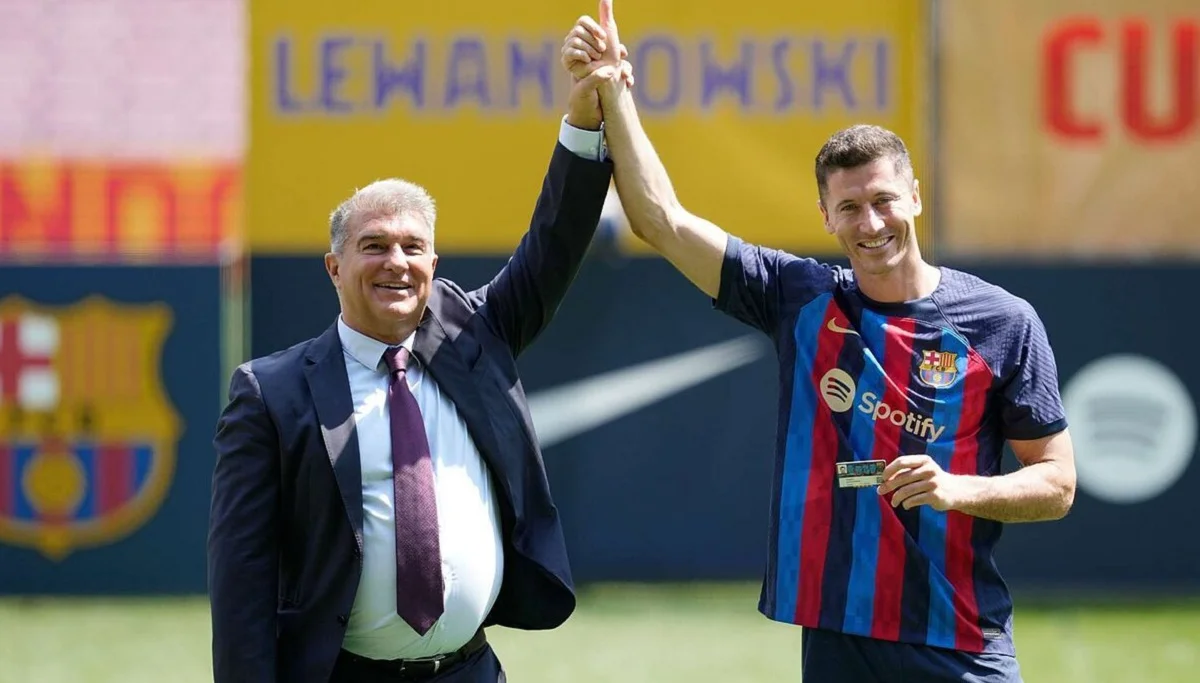 Лапорта и Левандовски / Барселона